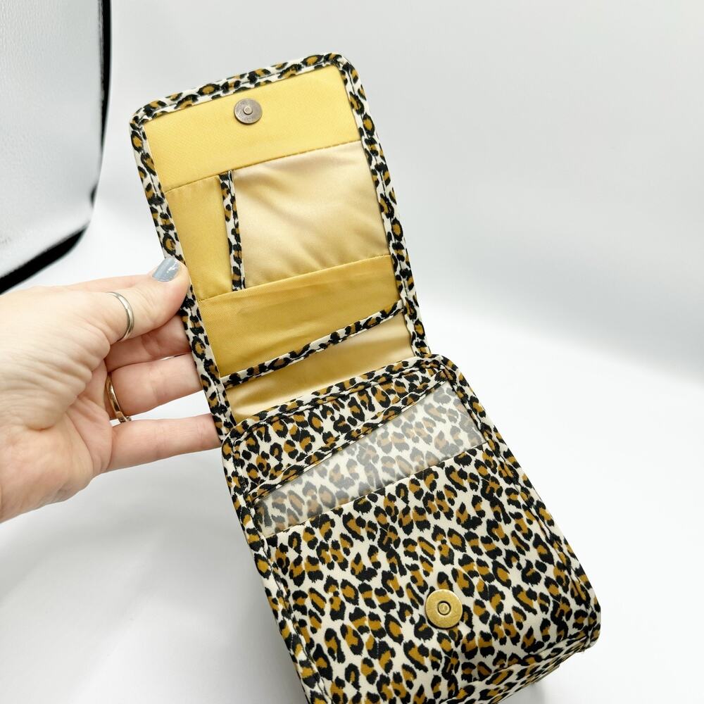 Travelon Leopard Crossbody Bag Travel - Picture 5 of 9